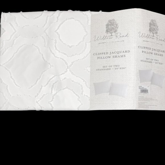 Pillow Shams Willow Road Clipped Jacquard White Set of 2 Standard Shams - Picture 1 of 1